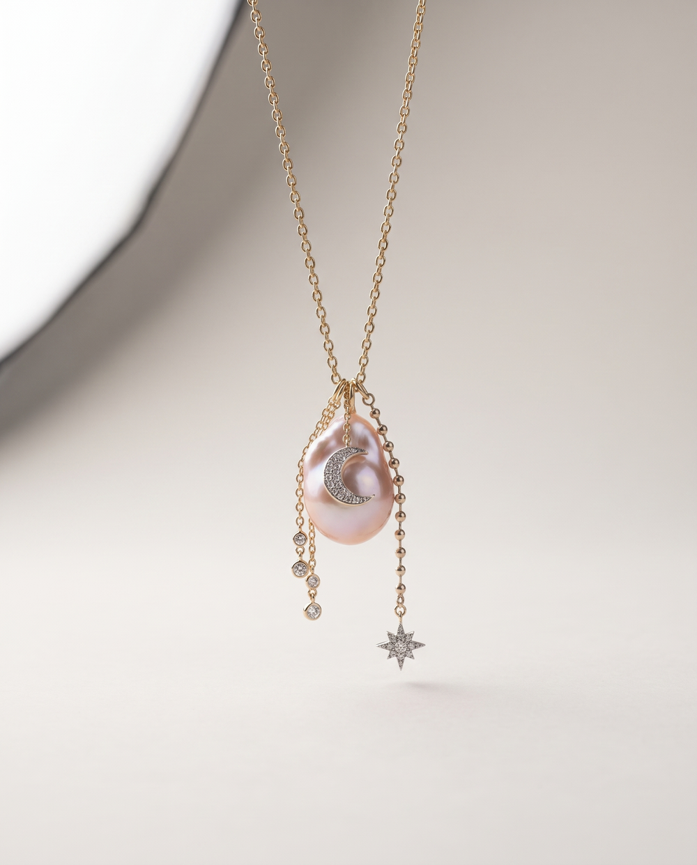 Vera Pendant — minimal studio