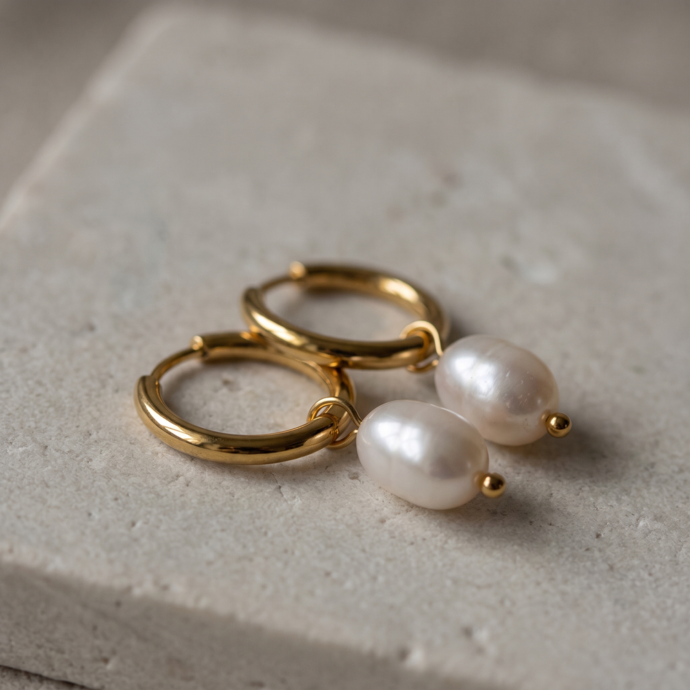 Lykke Earrings — premium product macro